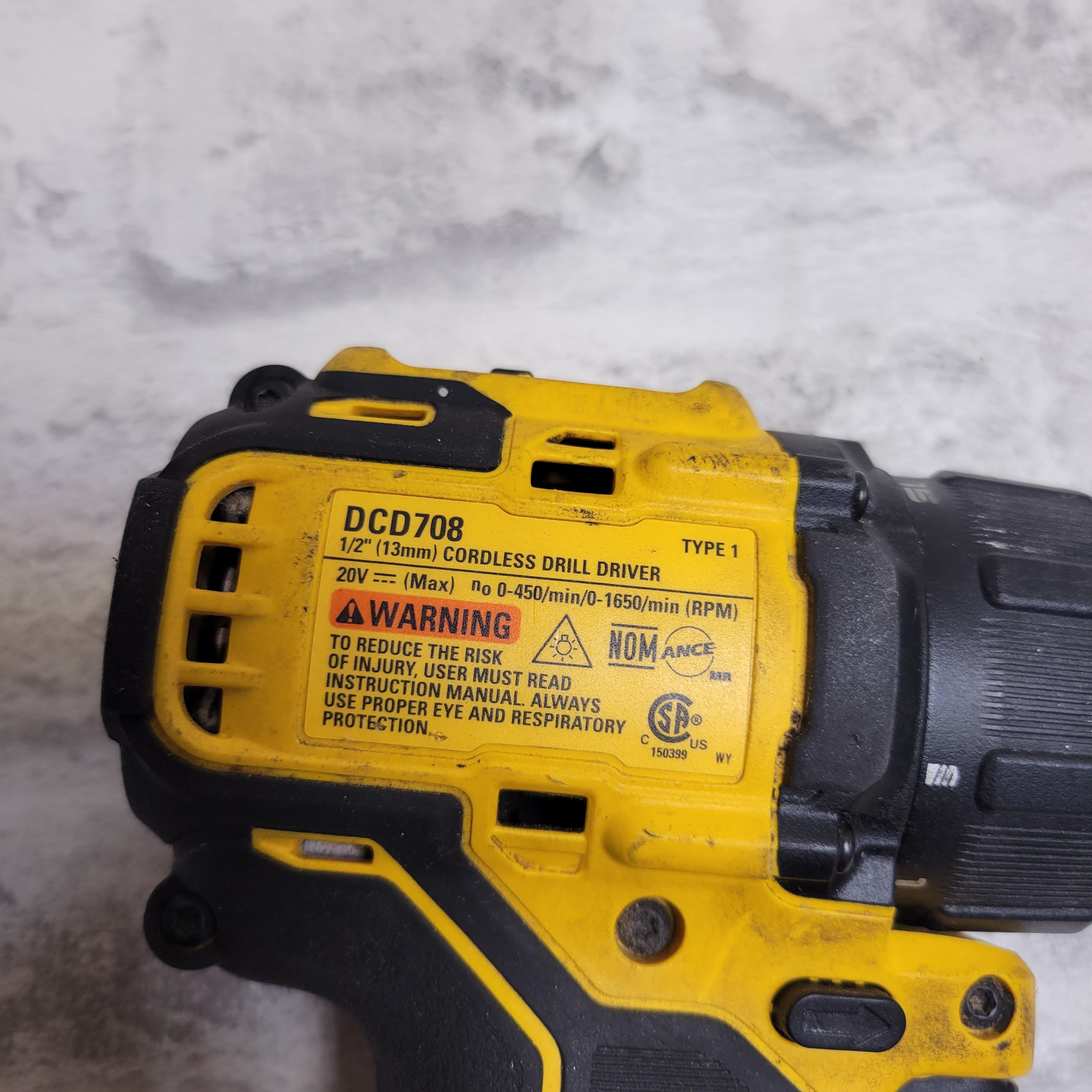 DeWalt 20V 1/2" Cordless drill driver DCD708 and 20V 1/2" Hammerdrill/Drill Driver DCD996 (7913552216302)